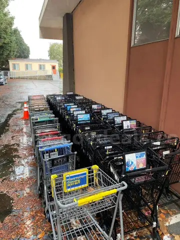 60 Shopping Carts