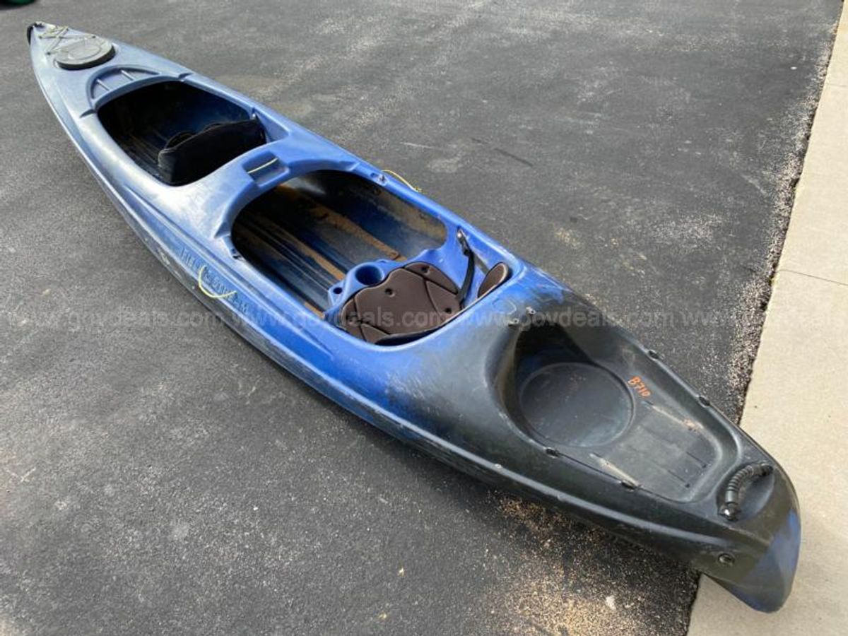 2018 Field & Stream Blade Tandem Kayak AllSurplus