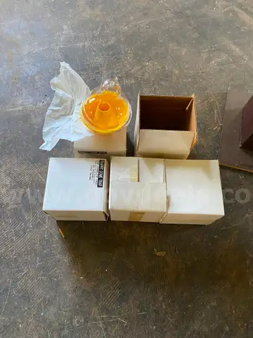 Lot of 5 Trappit Dome Traps