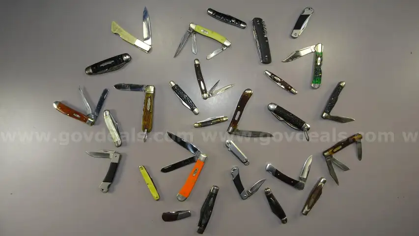 Knife Lot &#x2013;  Case, Buck - Shipping Fee $13