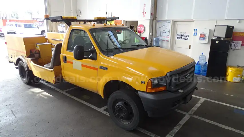 2001 Ford F-450 SD XL Utility/Cone Truck