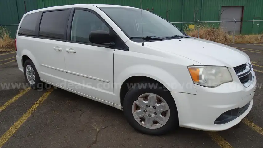2012 Dodge Grand Caravan 7-Passenger Sports Van