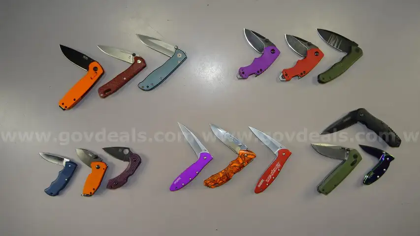 Knife Lot &#x2013;  Kershaw, Spyderco - Shipping Fee $13