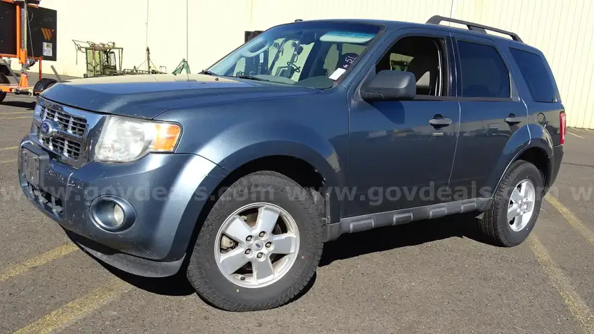 2010 Ford Escape XLT 4-Door Sport Utility 4WD