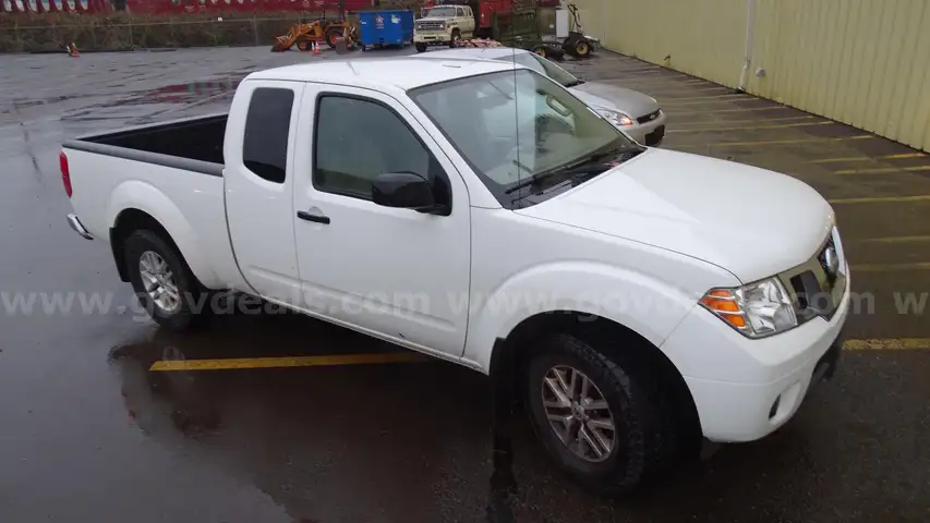 2017 Nissan Frontier SV King Cab 5AT 4WD