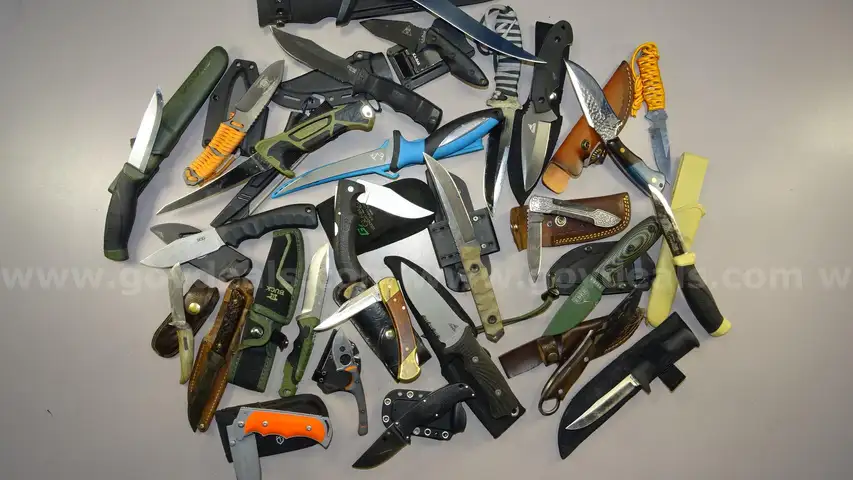 Sport Knife Lot –  Buck, Gerber - Shipping Fee $20