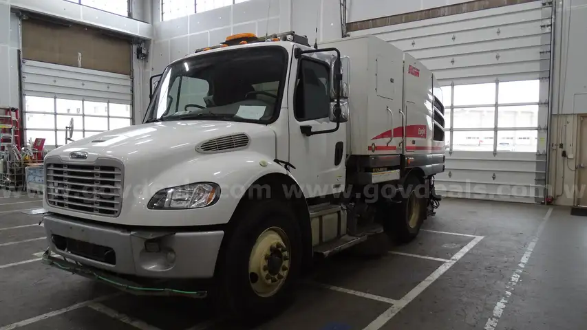 2015 Elgin/Freightliner Eagle Sweeper