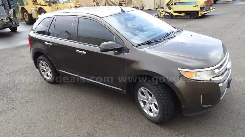 2011 Ford Edge 4-Door Sport Utility AWD - Retired Police K9 Unit