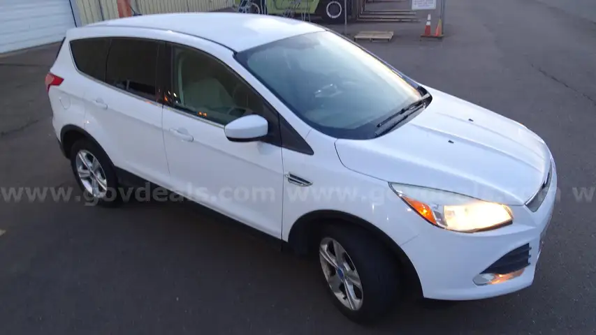 2013 Ford Escape SE 4-Door Sport Utility 4WD