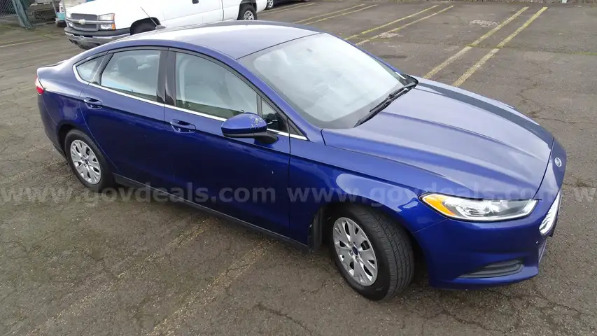 2014 Ford Fusion 4-Door Sedan