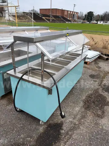 CAFETERIA SERVING LINE