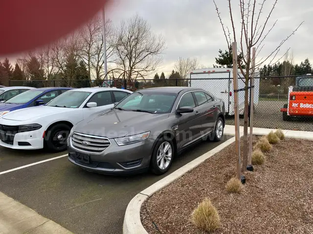 2013 Ford Taurus SEL