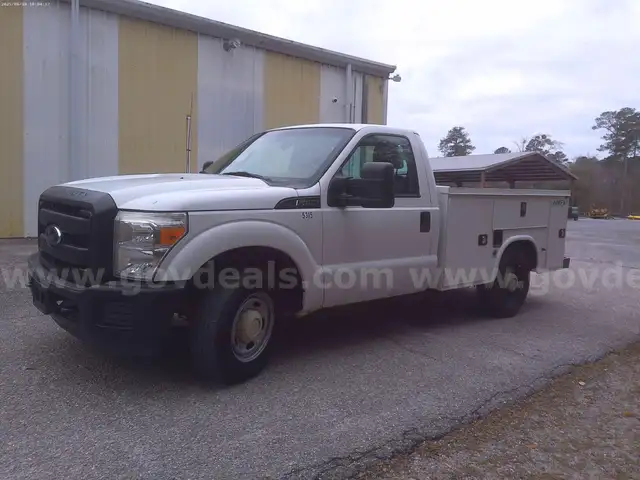 2015 Ford F-250 SD XL 2WD