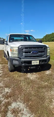 2012 Ford F-250 SD w/Snow Plow