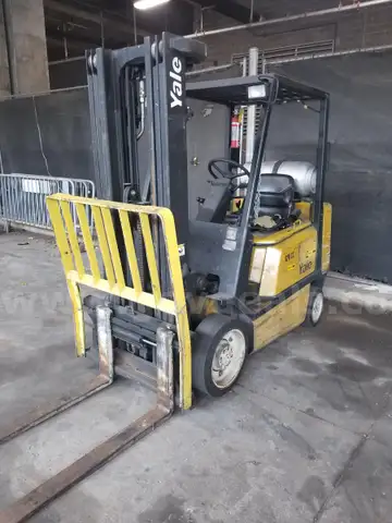 Yale FOLKLIFT