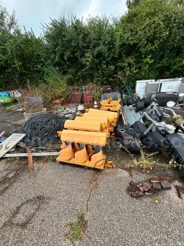 USED TRAFFIC SIGNALS FROM A REBUILT INTERSECTION