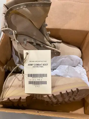 Wellco combat boot 8 1/2 w tan