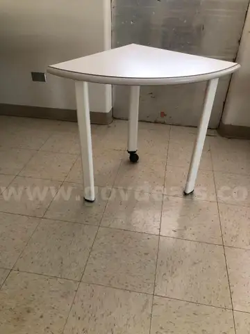 Corner Table