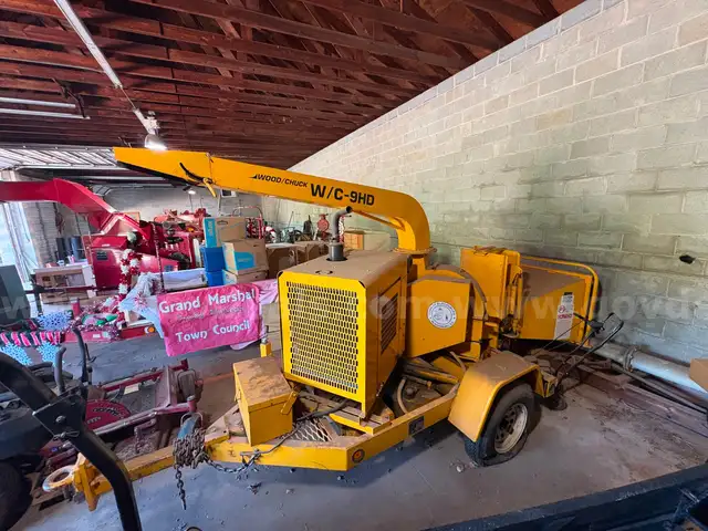 Wood/Chuck W/C-9HD Towable Wood Chipper