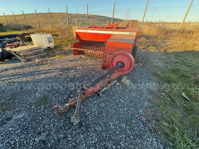 Massey Ferguson Baler