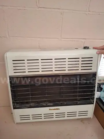 WALL MOUNTED PROPANE HEATER