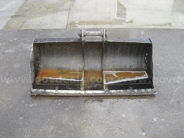 Cat 306 Ditching Bucket
