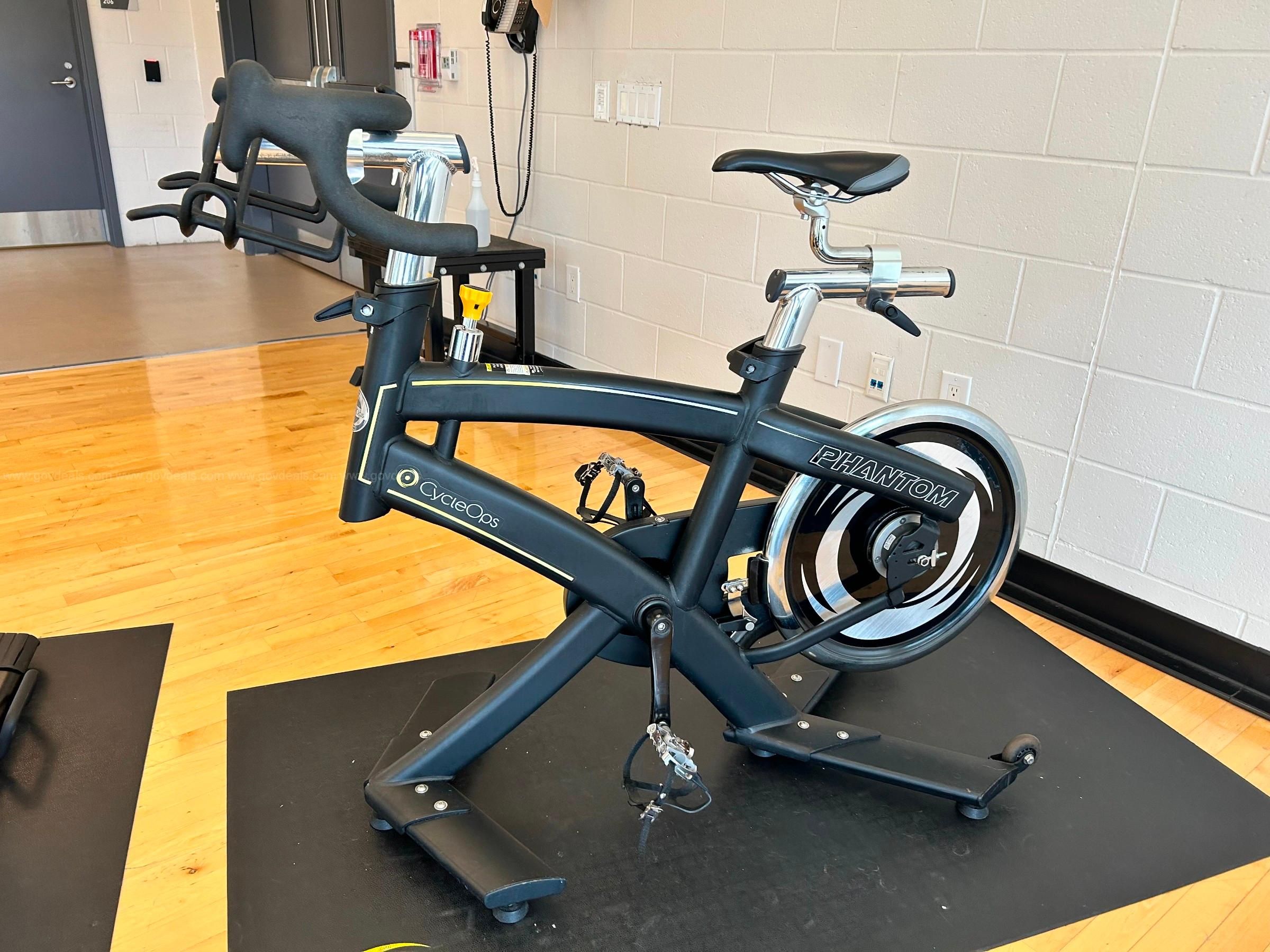 2015 CycleOps Indoor Spin Bike Higher Saddle GovDeals