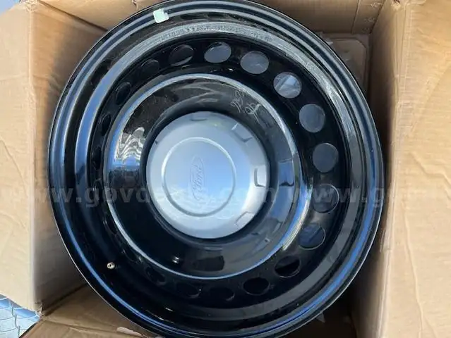 18&#x22; police black steel wheels