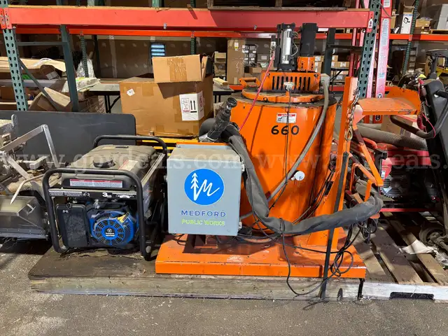 2006 Crafco BAX 100ES