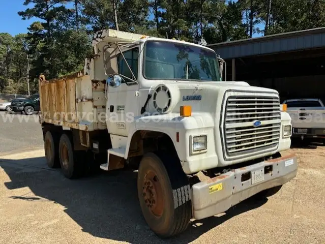 1996 Ford LNT8000F