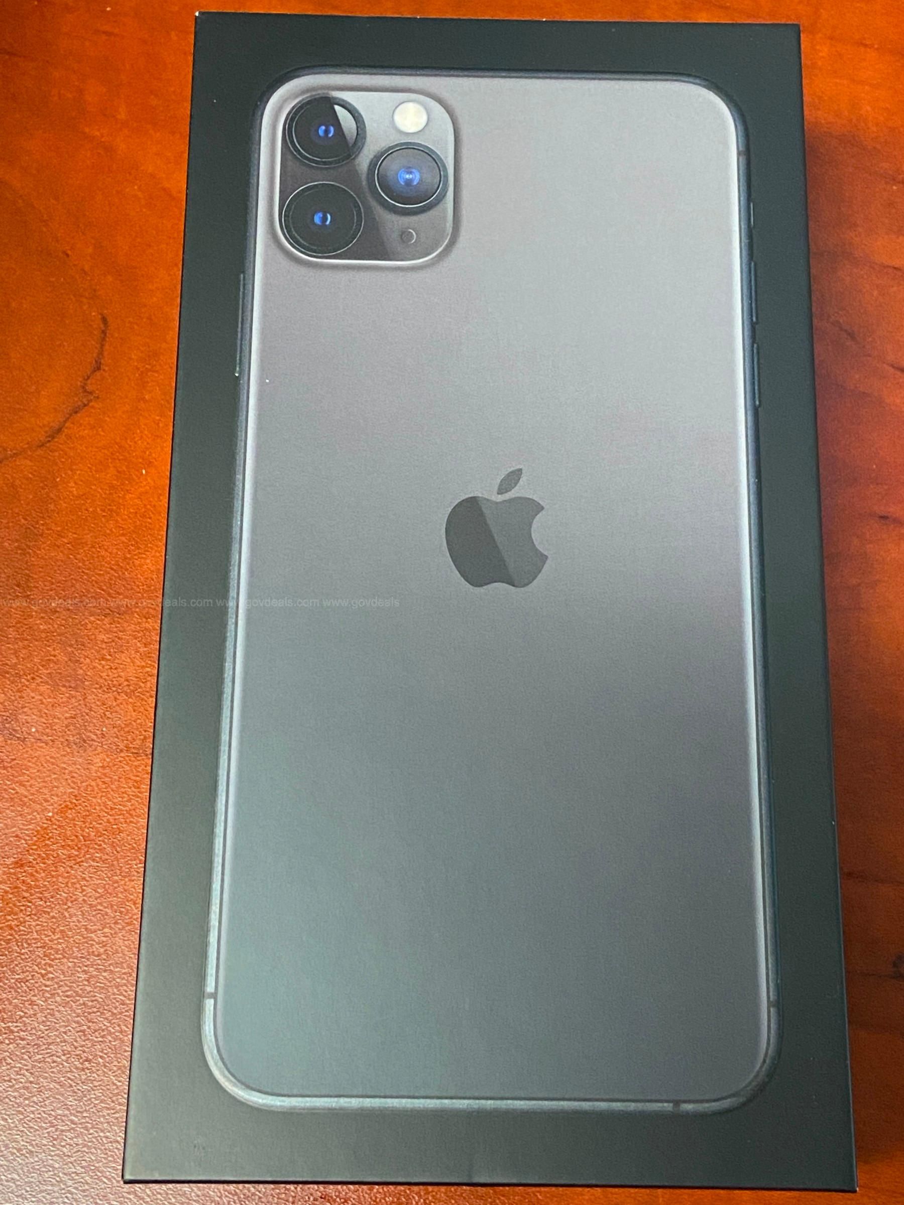 Space Gray iPhone 11 Pro Max 256GB | GovDeals