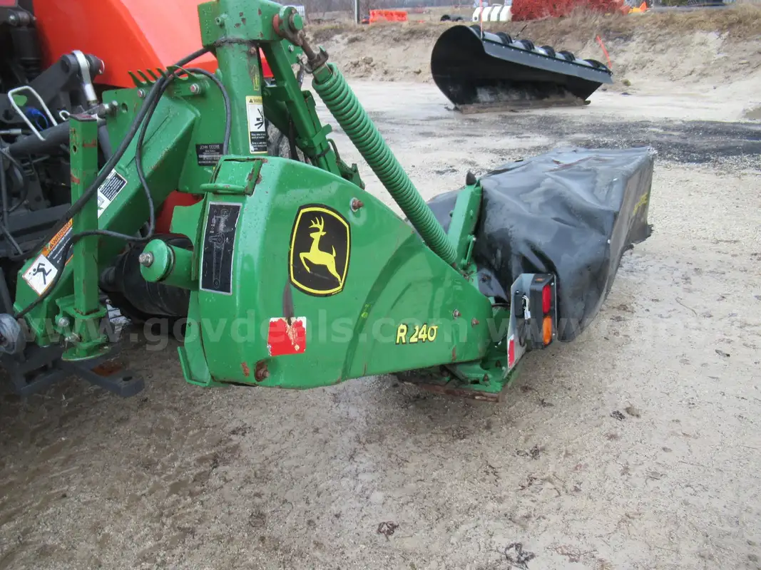 2017 John Deere 240 Disc Mower GovDeals