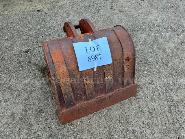 Case 580 Ditching Bucket