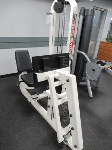 Leg Machine