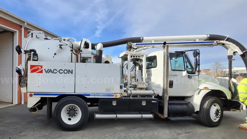 VAC-CON Combination Sewer Cleaner