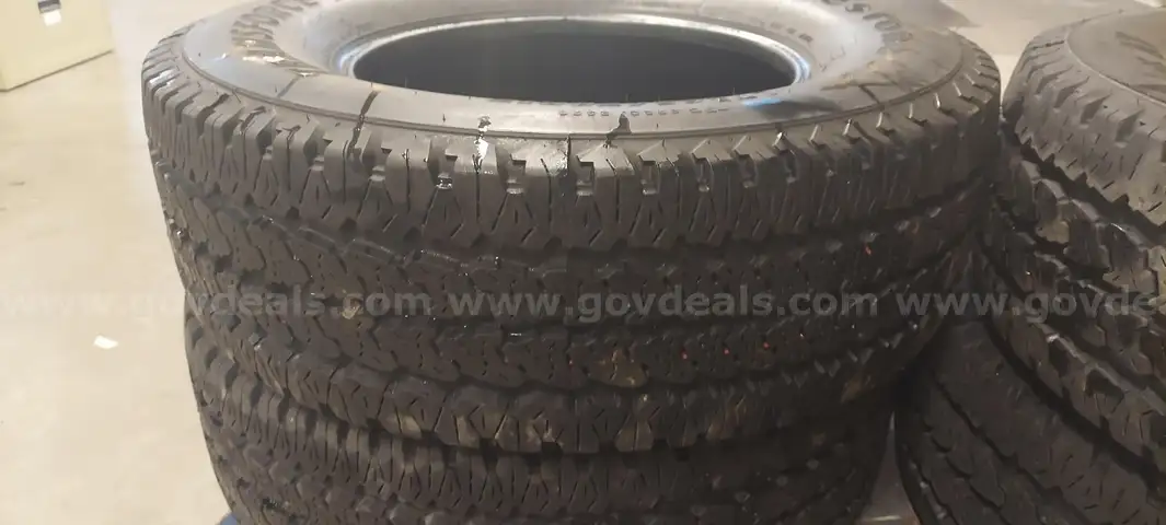 Firestone Transforce LT265/70/R17 All Season  Tires