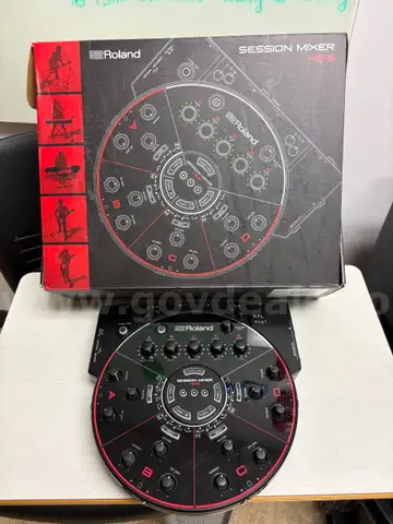 HS-5 Roland Session Mixer