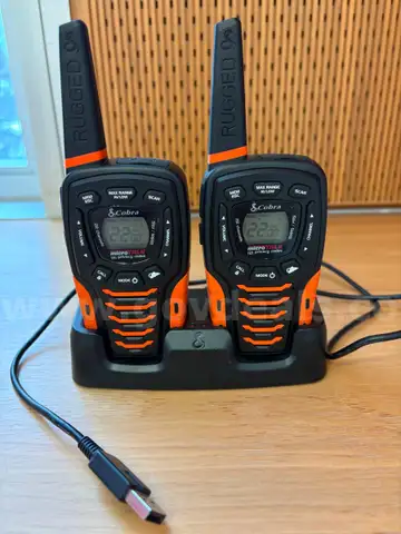 Cobra ACXT645 56km NOAA FRS Walkie Talkie