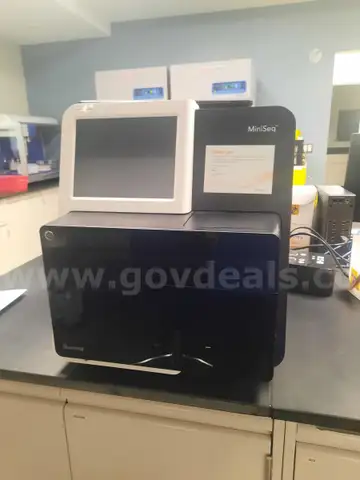 DNA SEQUENCER