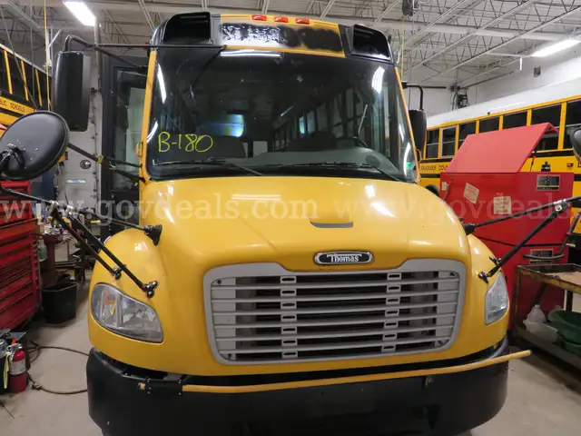 2009 Freightliner B2 Bus Chassis
