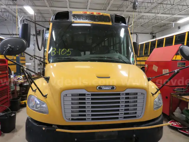 2009 Freightliner B2 Bus Chassis