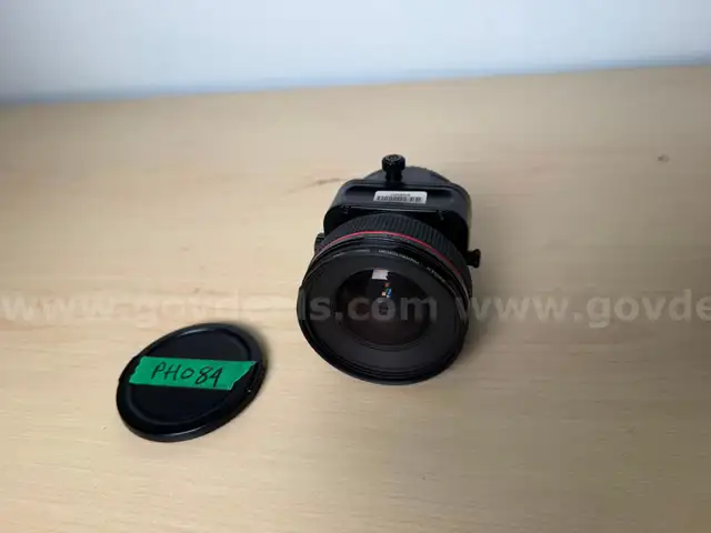 Canon TS-E 24mm f/3.5 II Tilt-Shift Lens