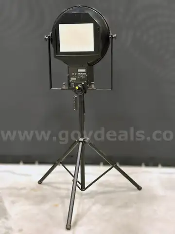 Esser LE6-100 Transparency Illuminator with Charts
