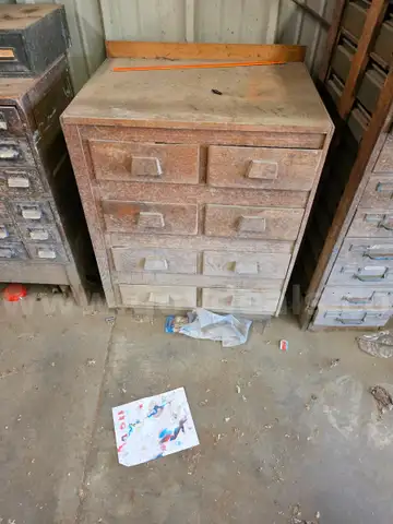Bolt Bin