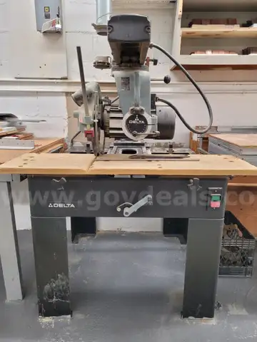 Delta 14 inch Long Arm Radial Saw