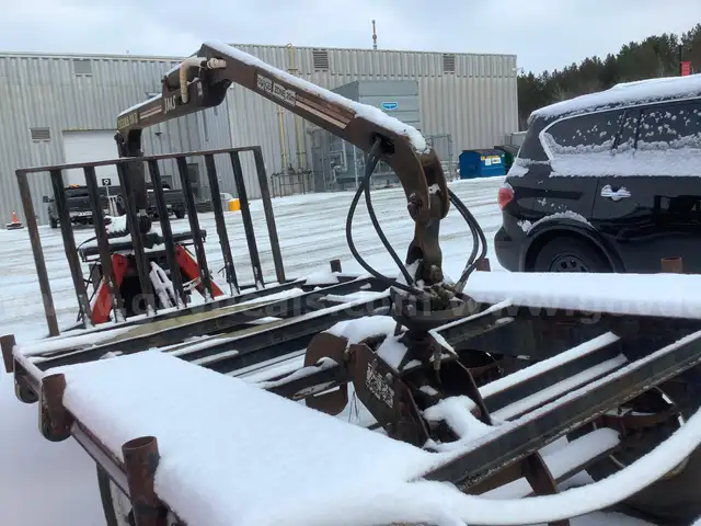 Grapple loader trailer