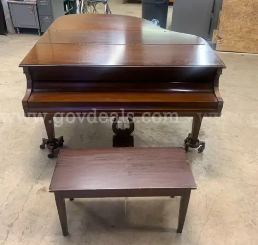 Baldwin Baby Grand Piano Circa 1957
