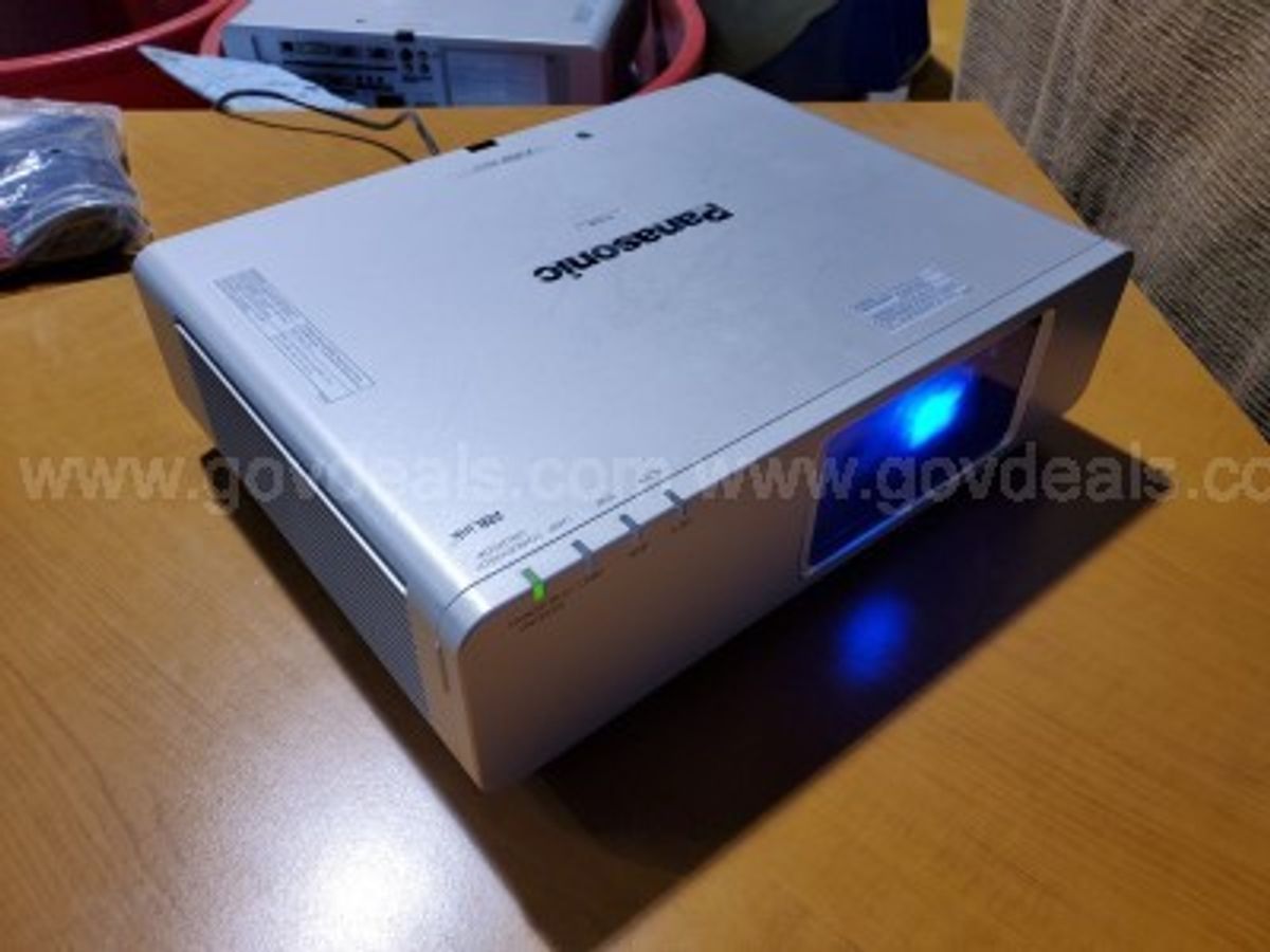 panasonic f300 xga projector