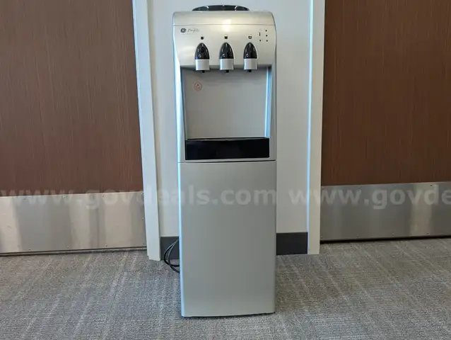 GE Hot and Cold Free-Standing Water Dispenser GXCF25FBS