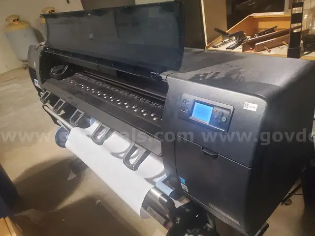 Hewlett Packard Design Jet Z6100 Large Format Printer, Needs Work!